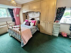 Bedroom 1- click for photo gallery
